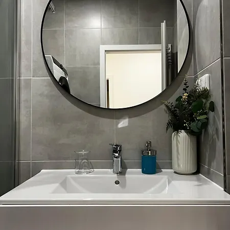 A New Apartment, Free Parking, Close To The Center Appartement Prague