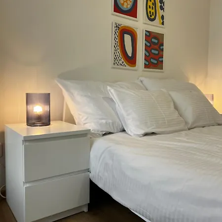 Appartement A L Modern With Parking Praag