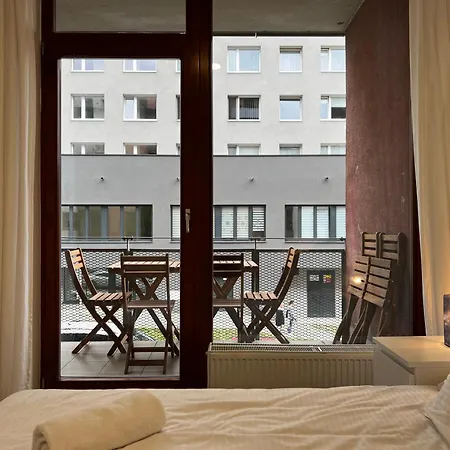 A L Modern With Parking Appartement