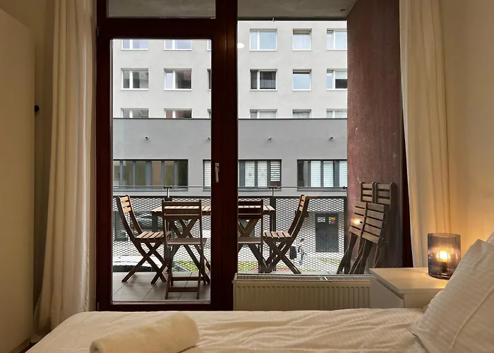 A L Modern With Parking Apartament