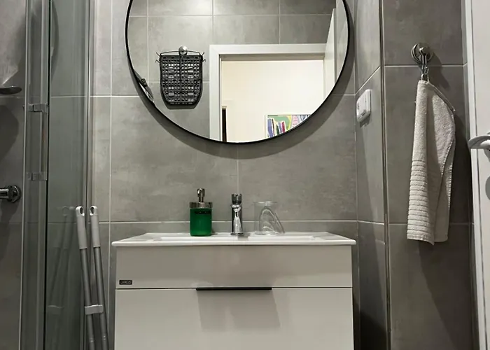 Apartament A L Modern With Parking